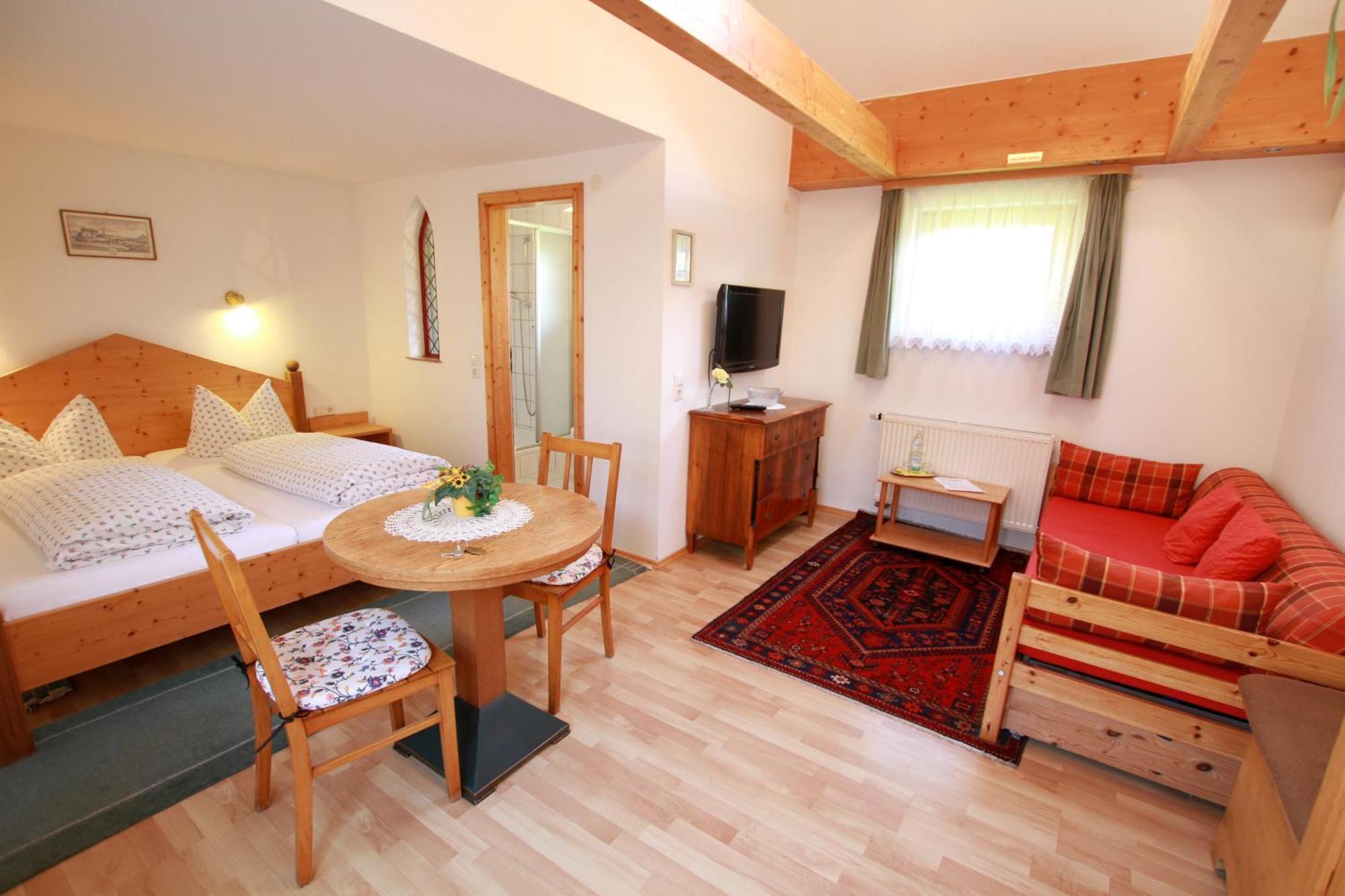 Gaestehaus Pfefferle Hotel Garni Und Ferienwohnungen Sigmaringen Room photo